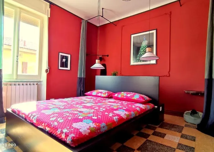 Jolie Rooms